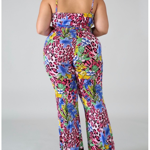 Two piece set - Picture 3 of 5